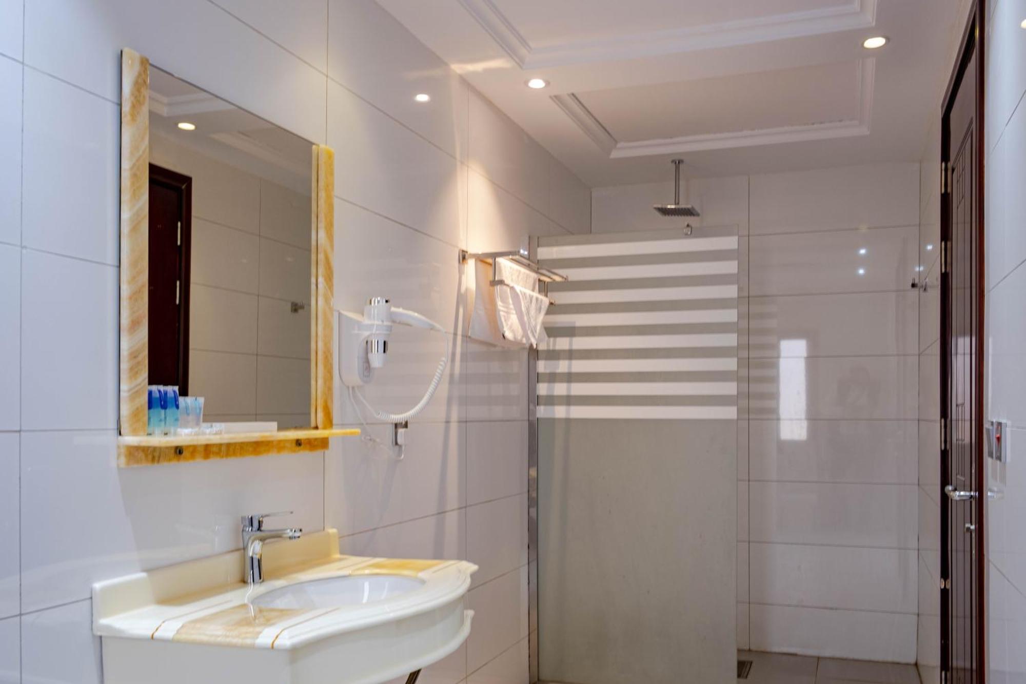 Nersyan Taiba Hotel Apartments Medina Exterior photo